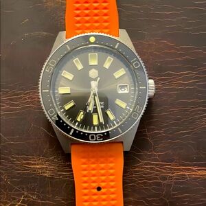 Orange Strap San Martin 200m Dive Watch